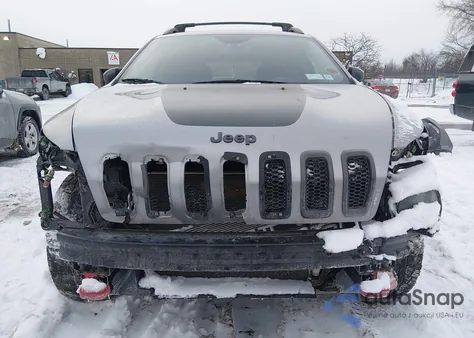 2018 Jeep Cherokee Trailhawk 4X4 from USA, damaged, VIN 1C4PJMBB9JD559395